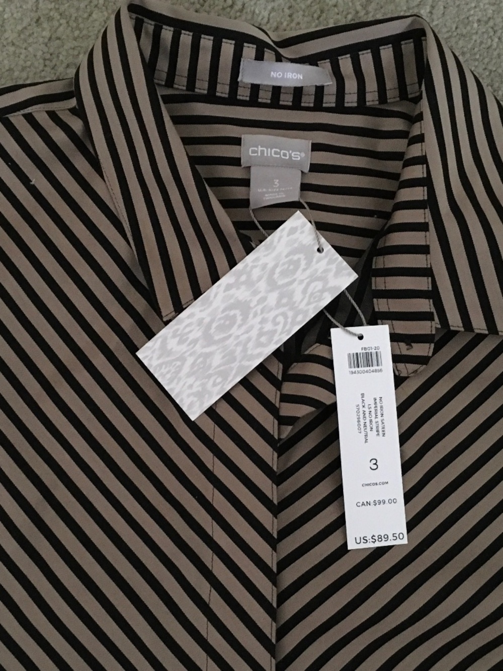 Chico’s size 3 (L/XL) no iron 100% cotton button-up blouse with French cuffs - Picture 2 of 5